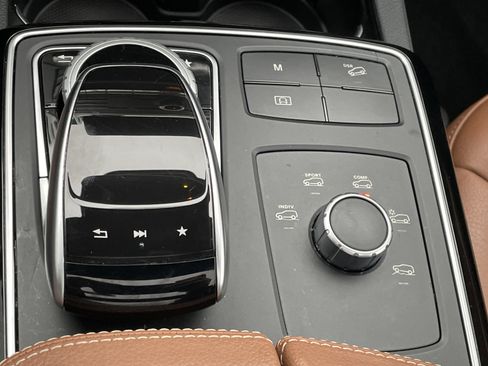 Used 2017 Mercedes-Benz GLE 350 4MATIC image 36