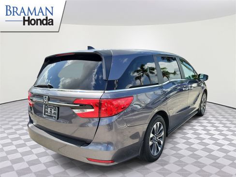 Certified 2024 Honda Odyssey EX-L image 4