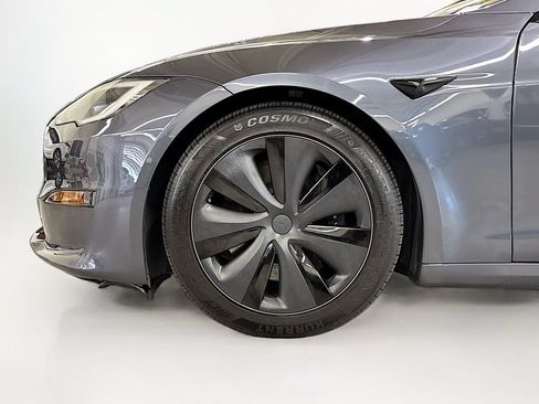 Used 2022 Tesla Model S AWD/4WD image 26
