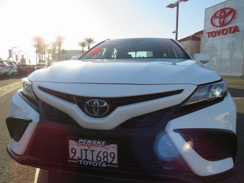 Certified 2022 Toyota Camry SE image 5