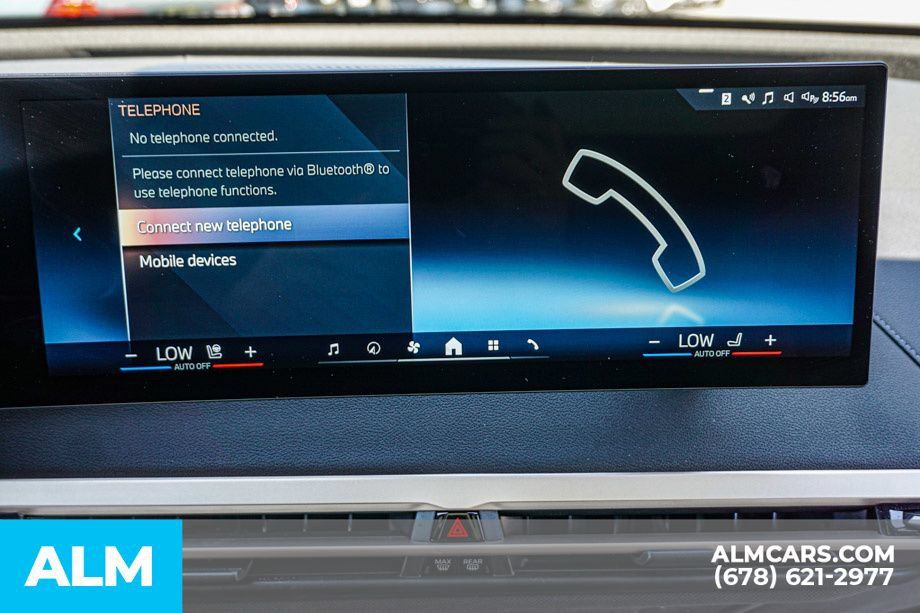 Used 2024 BMW iX xDrive50 w/ Premium Package AWD/4WD image 40