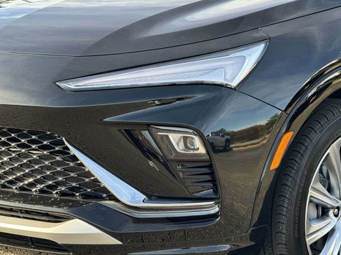 Used 2025 Buick Envista Avenir image 6