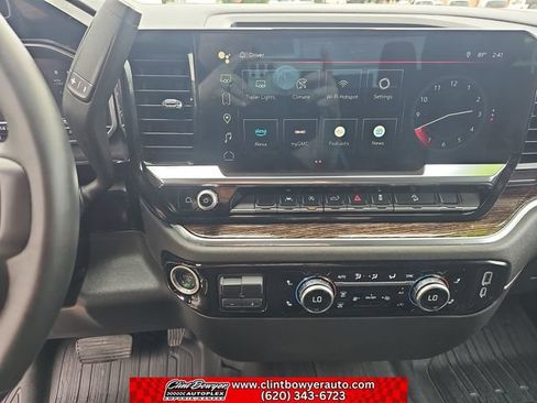 Used 2024 GMC Sierra 1500 Elevation w/ X31 Off-Road Package AWD/4WD image 18