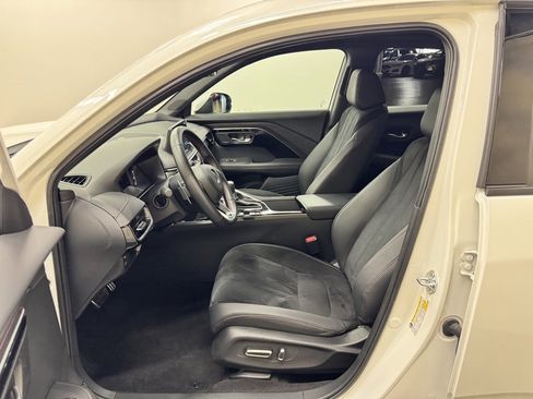 Used 2025 Acura ADX A-Spec image 14