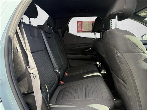 Certified 2025 Hyundai Santa Cruz SE image 17