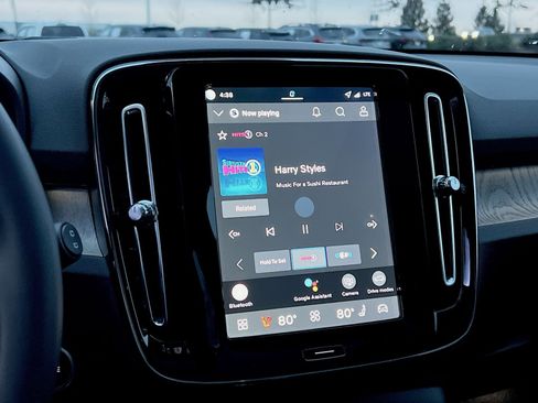 New 2026 Volvo XC40 B5 Plus w/ Protection Package Premier image 18