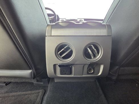 Used 2013 Ford F150 Platinum image 25