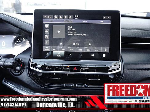 Certified 2023 Jeep Compass Limited image 20