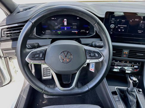 Used 2025 Volkswagen Jetta Sport FWD image 13