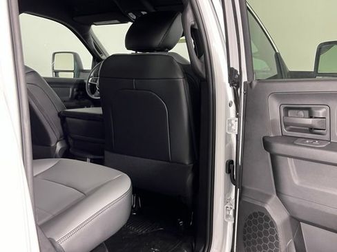 New 2026 RAM 5500 Tradesman AWD/4WD image 27