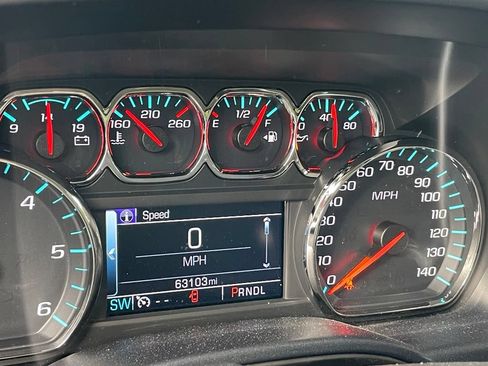 Used 2017 Chevrolet Silverado 1500 LT w/ All Star Edition AWD/4WD image 5