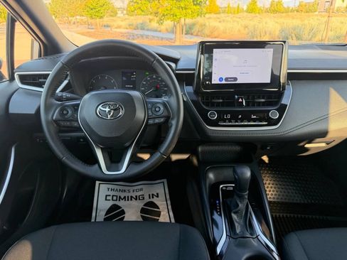 Used 2025 Toyota Corolla SE w/ Convenience Package FWD image 22