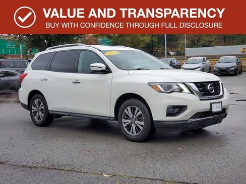 Used 2020 Nissan Pathfinder SL image 1
