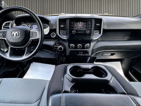 Used 2022 RAM 1500 Big Horn AWD/4WD image 14