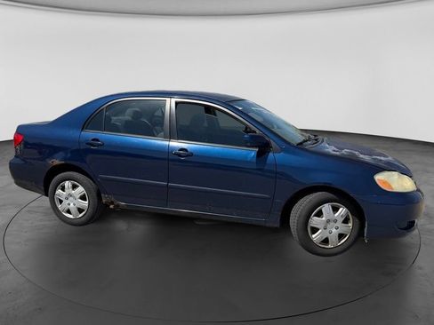 Used 2005 Toyota Corolla LE w/ Audio Value Pkg FWD image 4