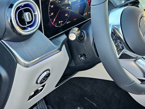 New 2026 Mercedes-Benz GLC 300 4MATIC image 14