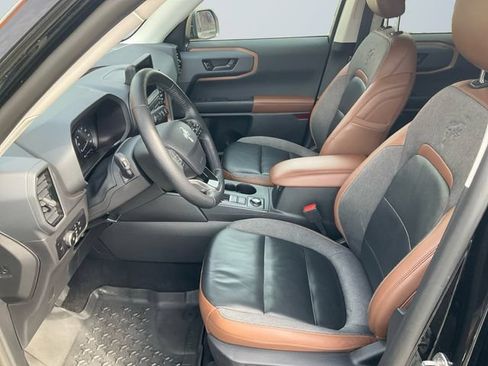 Used 2023 Ford Bronco Sport Outer Banks w/ Tech Package AWD/4WD image 9