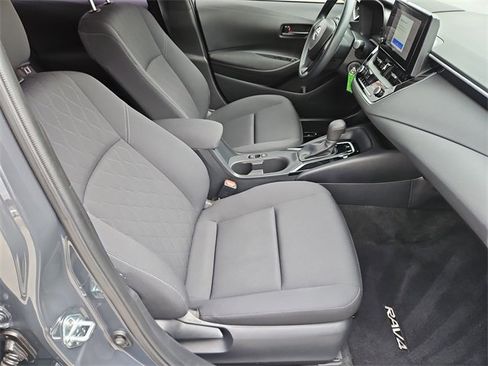 Used 2023 Toyota Corolla LE image 18