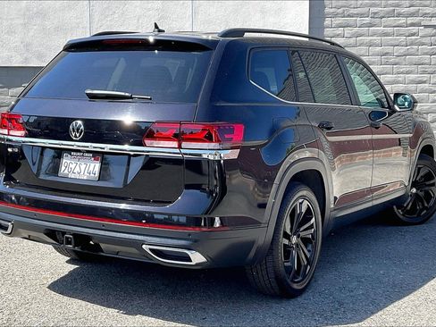 Certified 2023 Volkswagen Atlas SE w/ Panoramic Sunroof Package FWD image 13