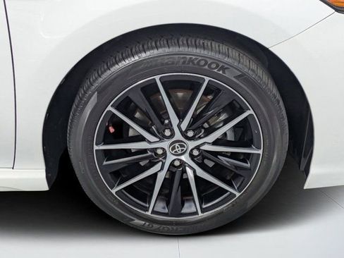 Used 2023 Toyota Camry SE image 9