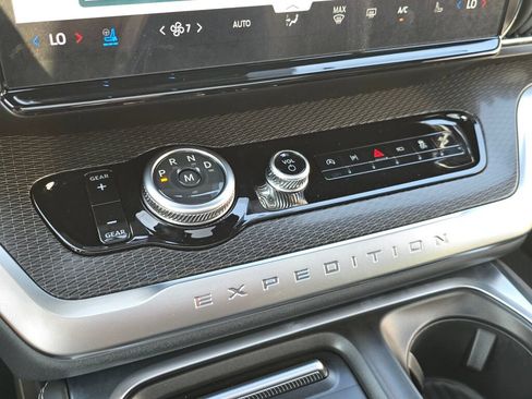 New 2027 Ford Expedition Platinum w/ Stealth Performance Package AWD/4WD image 26