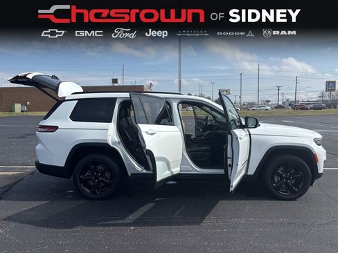 Used 2021 Jeep Grand Cherokee L Altitude image 26