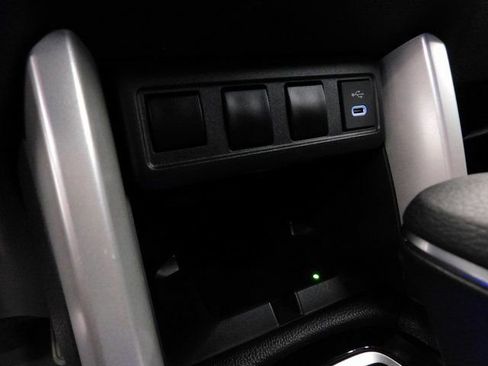 Used 2025 Toyota Corolla Cross AWD Hybrid image 34