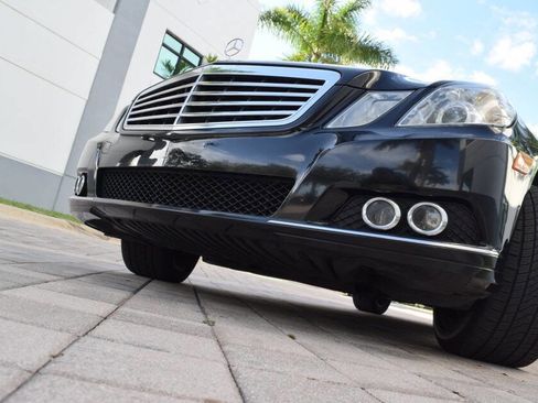 Used 2011 Mercedes-Benz E 350 4MATIC Sedan image 12