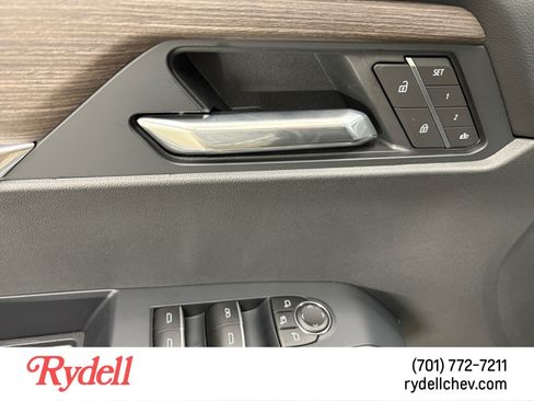 Used 2026 GMC Acadia Denali w/ Super Cruise Package AWD/4WD image 11