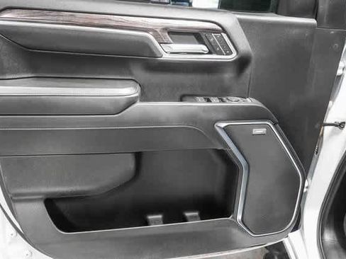 Used 2023 Chevrolet Silverado 1500 LTZ image 18