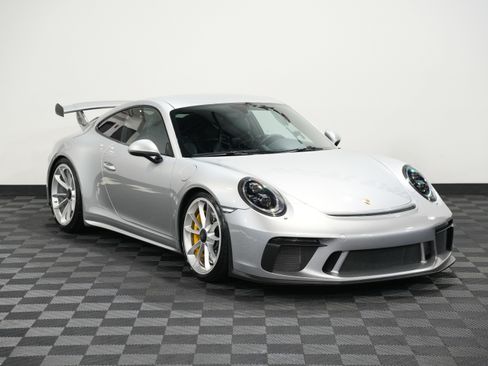 Used 2018 Porsche 911 GT3 image 5