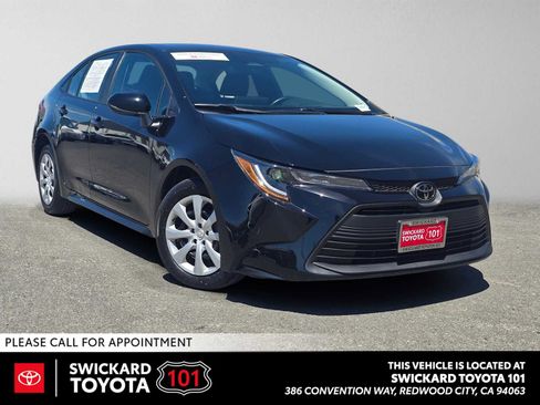 Used 2026 Toyota Corolla LE FWD image 1