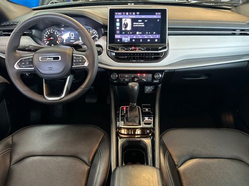 Used 2025 Jeep Compass Limited AWD/4WD image 14