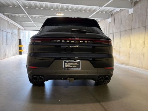 Certified 2026 Porsche Cayenne AWD/4WD image 7