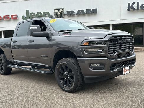 Used 2025 RAM 2500 Big Horn AWD/4WD image 1
