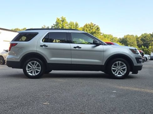 Used 2017 Ford Explorer FWD image 7