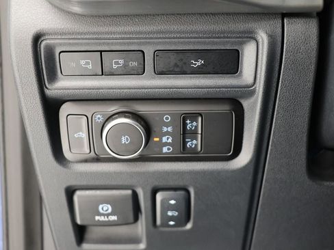 Used 2023 Ford F150 Lariat w/ Equipment Group 502A High image 34