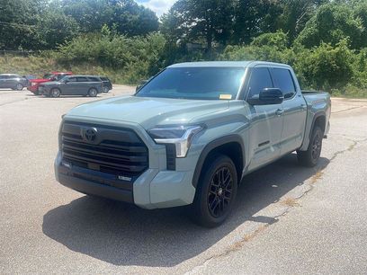 Used 2025 Toyota Tundra Limited w/ Nightshade Package
