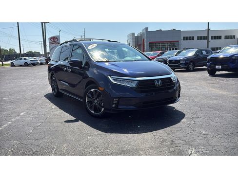 Used 2021 Honda Odyssey Elite image 1