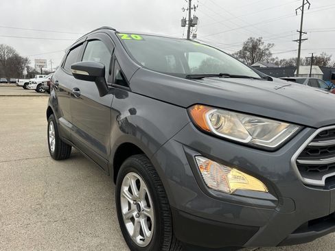 Used 2020 Ford EcoSport SE image 4