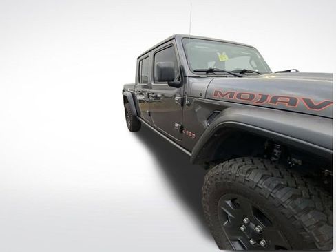 Used 2022 Jeep Gladiator Mojave w/ Trailer Tow Package image 12
