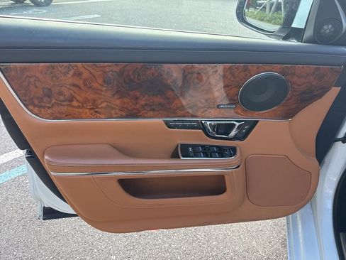 Used 2018 Jaguar XJ L Portfolio image 11