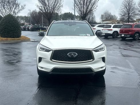 Used 2020 INFINITI QX50 Essential w/ Edition 30 Package image 2