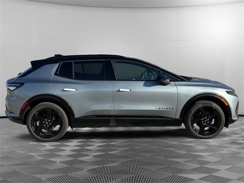 New 2026 Chevrolet Equinox EV RS image 2