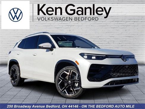 New 2026 Volkswagen Tiguan SEL R-Line image 1