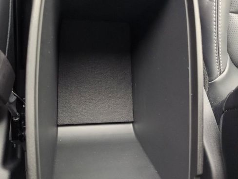 Certified 2025 Ford Escape Platinum image 47