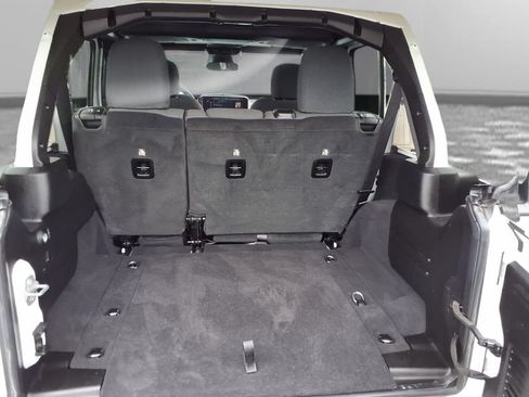 Certified 2025 Jeep Wrangler Unlimited Sport AWD/4WD image 25