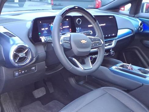 Used 2024 Chevrolet Equinox EV LT w/ Active Safety Package 3 image 9