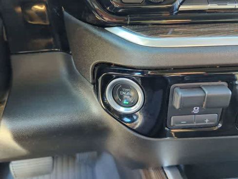 Certified 2022 Chevrolet Silverado 1500 RST image 16