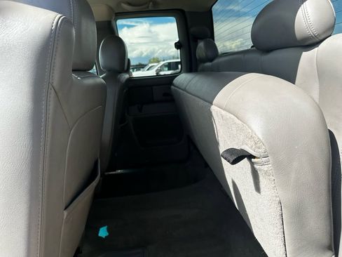 Used 2005 GMC Sierra 2500 SLT w/ Skid Plate Package image 27